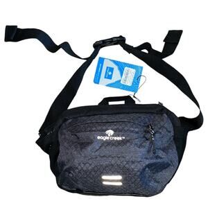NWT Eagle Creek Wayfinder Waist Pack Size Medium